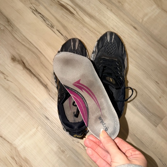 Asics Wmns Noosa Tri 13 'Color Injection Pack - Black Pure Gold' size 8 - Picture 9 of 16